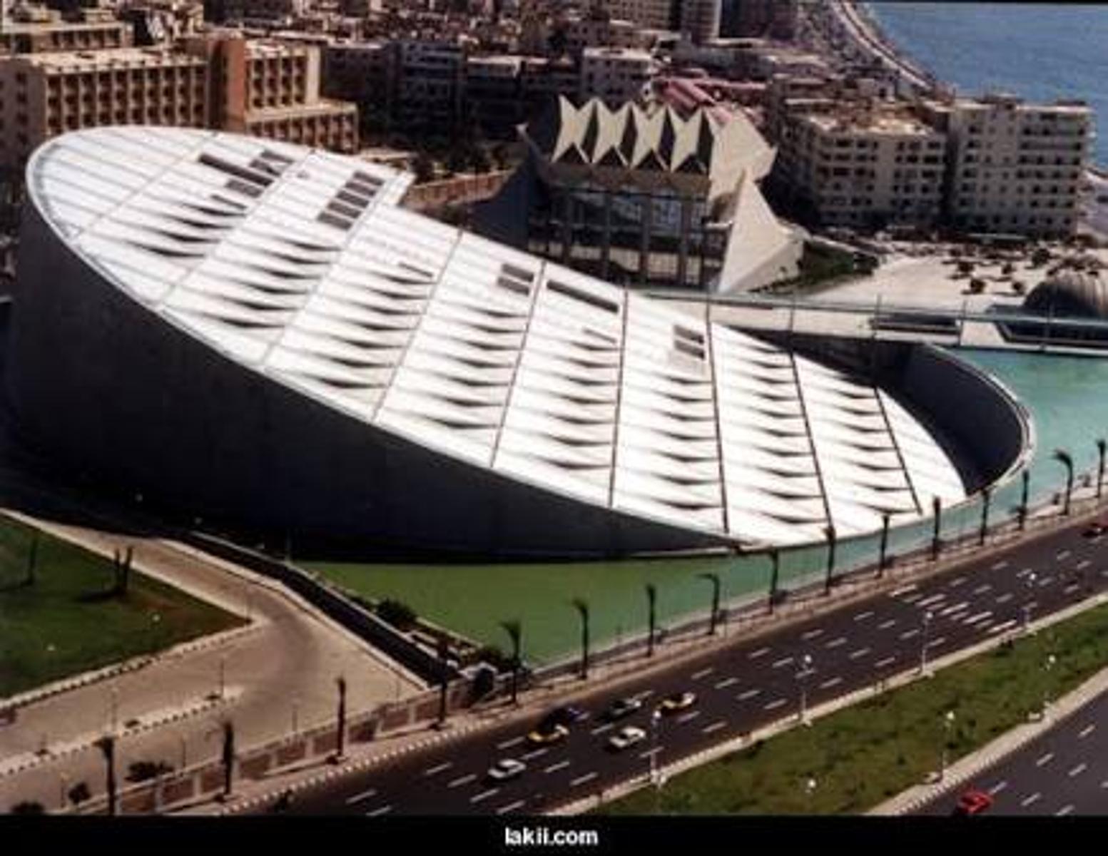 Library of Alexandria: Uncover Egypt’s Timeless Beacon of Knowledge