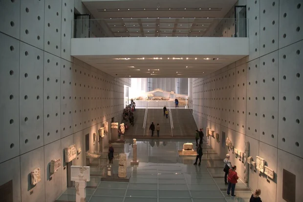 Acropolis Museum In Athens Let Your Soul Meet Ancient Beauty