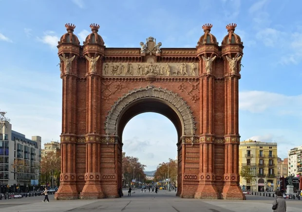Barcelona Itinerary Ideas: Savor the Art, Energy and Streets