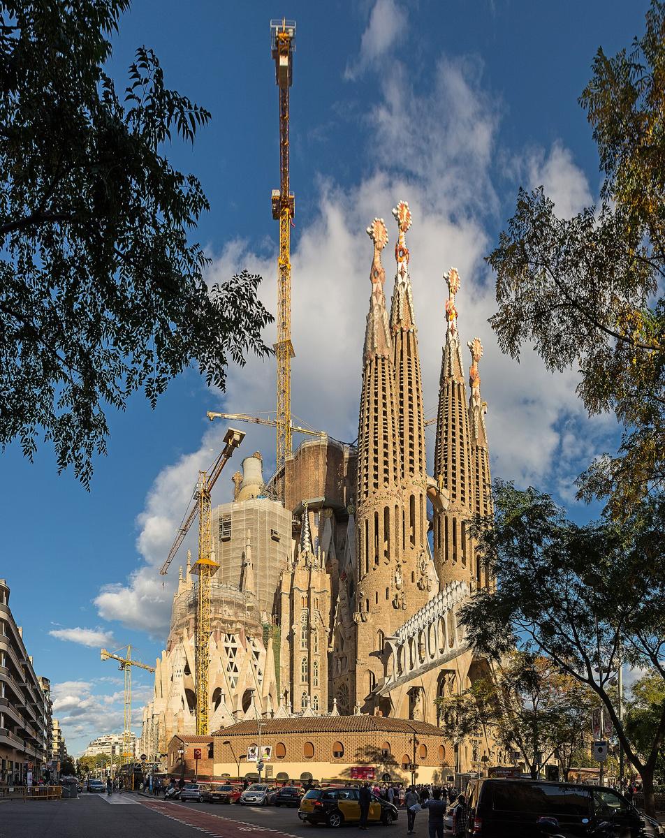 Discover the Timeless Wonder of Sagrada Familia in Barcelona