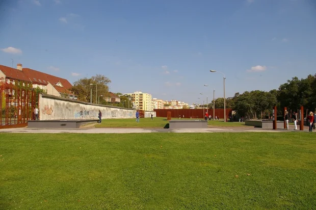 Mauer-Gedenkstätte