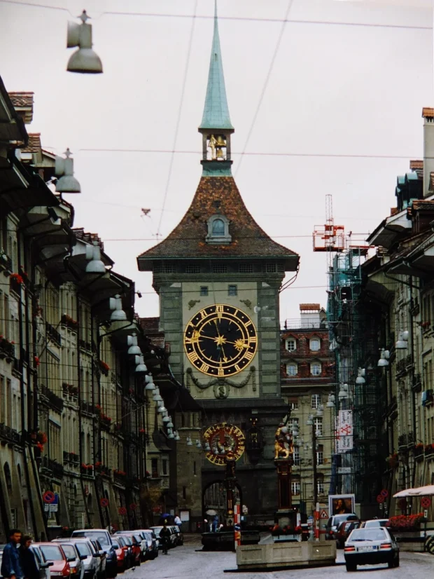 Bern, Switzerland, Zytglogge Bern Kramgasse Zytglogge-Turm 1992