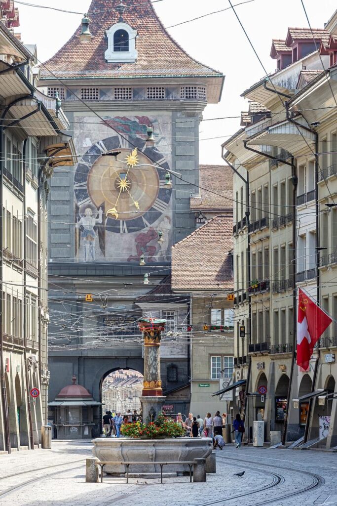 Ausgang? Marktgasse, Zytgloggeturm und schützenfreier Brunnen (2014)
