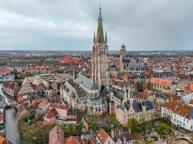 Step Into Bruges: Medieval Streets, Markets, and Marvels Await
