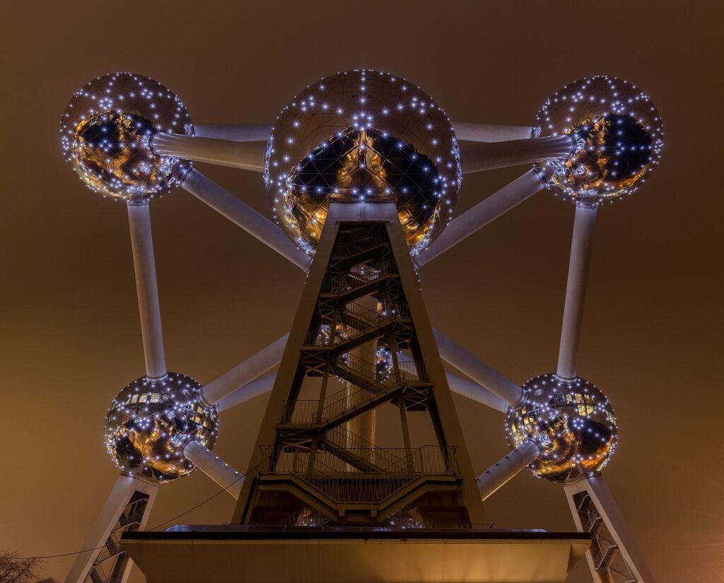 Atomium, Bruselas, Bélgica, 2021-12-15, DD 148-150 HDR