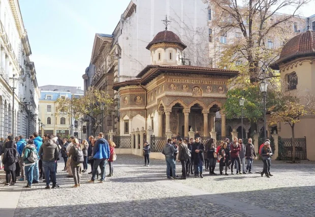 Bucharest - Stavropoleos Monastery (30801075602)