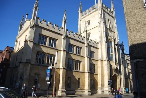 Wander the Streets and Markets of Cambridge: A Cultural Guide