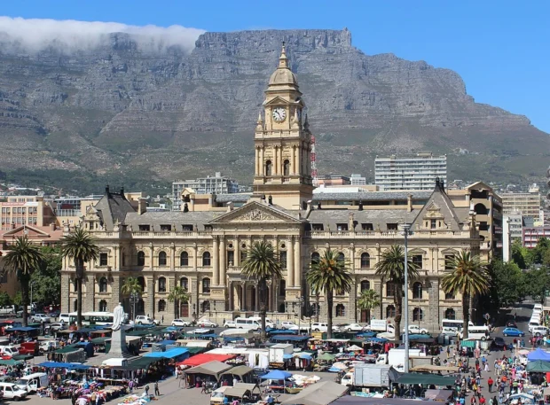 Plan Your Cape Town Days With Local Secrets and Highlights