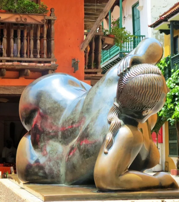 La Gorda de Botero, Plaza de Santo Domingo