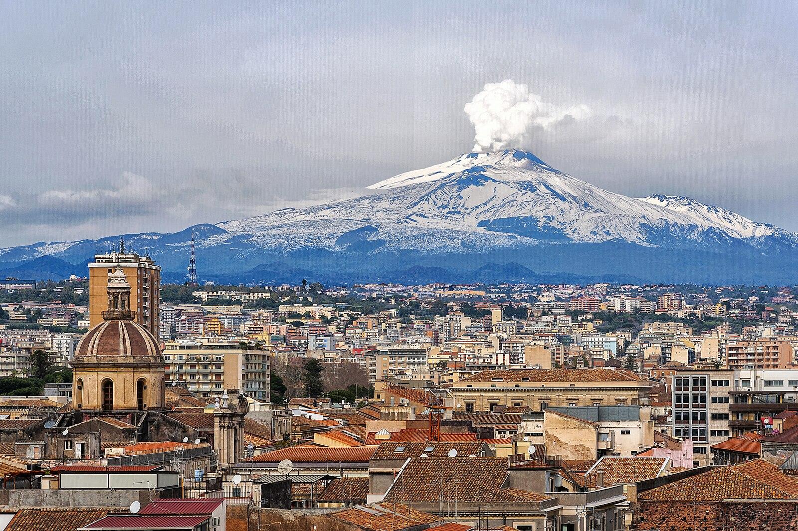 Explore Catania and Mount Etna: Sicily’s Fiery Heart Awaits