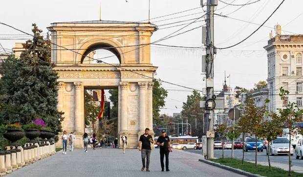 Arch of Triumph, Chisinau, Republic of Moldova (51160304626 cropped)