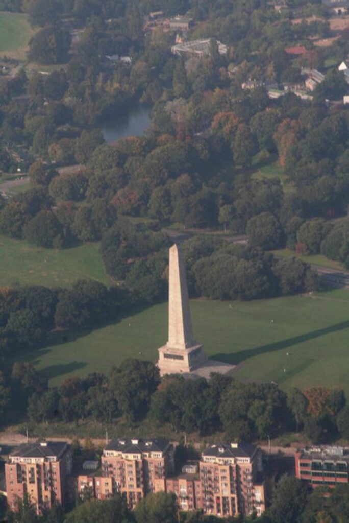 Wellington Monument, Phoenix Park, Dublin, aerial 2015 - geograph.org.uk - 4689930