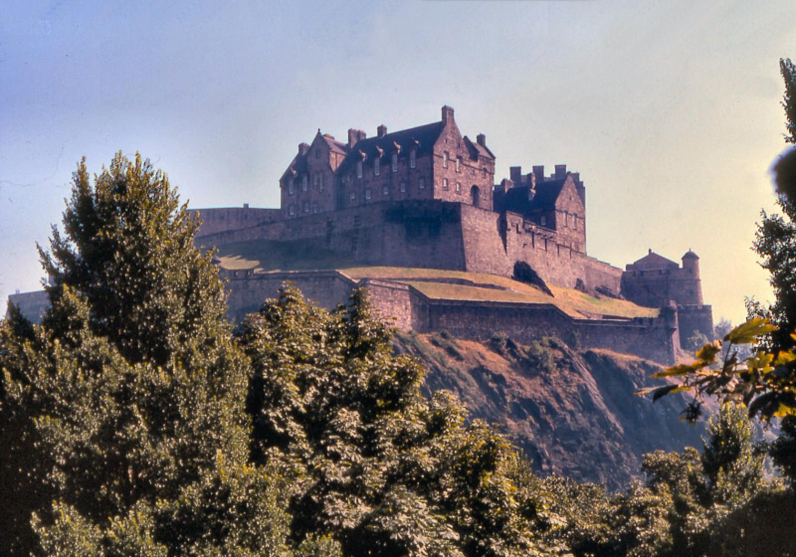 Edinburgh Castle Wonders and Secrets Await Your Visit