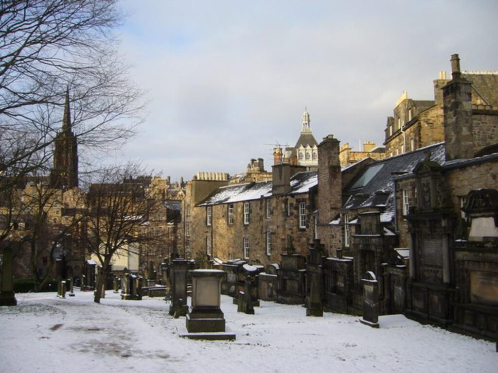 Greyfriars Kirkyard in winter - geograph.org.uk - 1629025