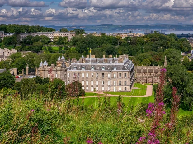 Edinburgh, United Kingdom, Holyrood Palace Edinburgh Holyrood Palace-20110904-RM-130303