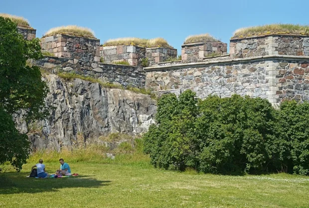 Unwind at Suomenlinna: A Maritime Escape Just Beyond Helsinki
