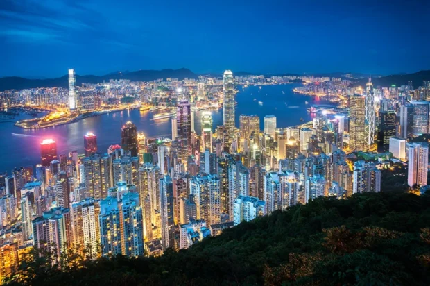 Victoria Peak Views and Access in Hong Kong
