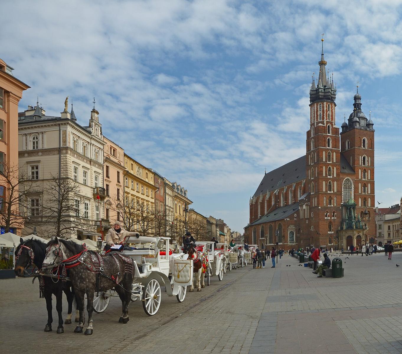 Must-See Places and Tastes in Krakow, Poland to Visit Now