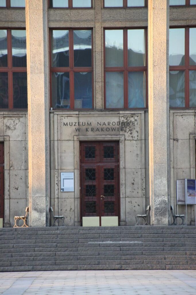 MUZEUM NARODOWE W KRAKOWIE – GMACH GŁÓWNY, fot. J. Nowostawska-Gyalókay MIK 2016 (33047167884)