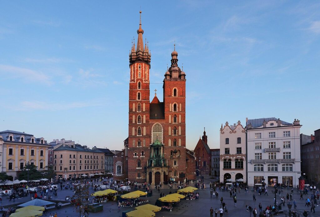Krakow - Rynek, St.Mary Basilica