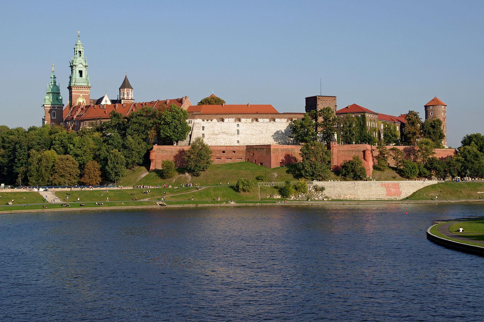 Wawel Castle Wonders Waiting in Krakow