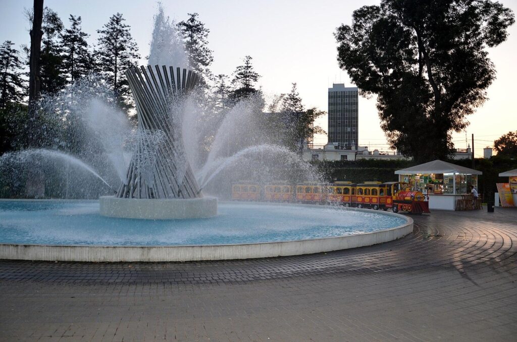 Lima, Peru - Parque de la Reserva 00