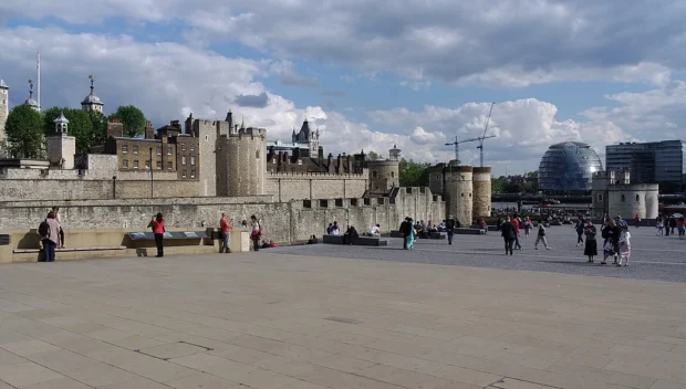 London MMB J5 Tower of London