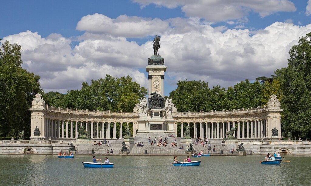 Monumento a Alfonso XII de España en los Jardines del Retiro - 04