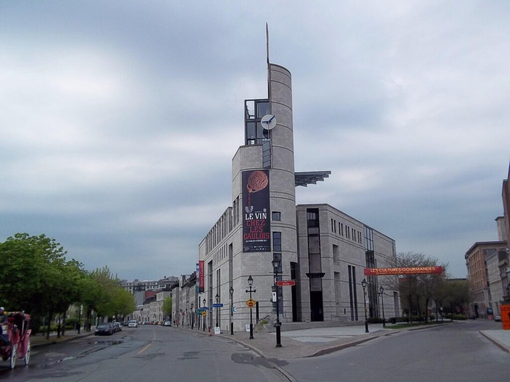 Pointe-a-Calliere 3