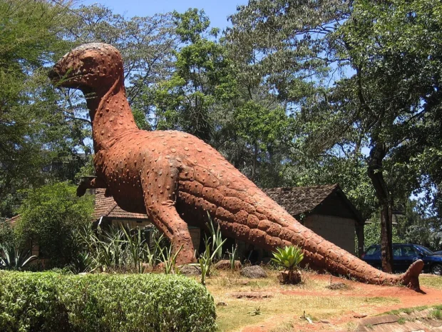Nairobi National Museum dinosaur 01
