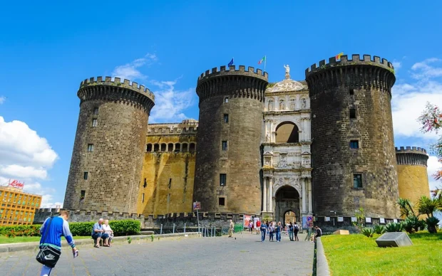 Castelnuovo (Maschio Angioino), Naples