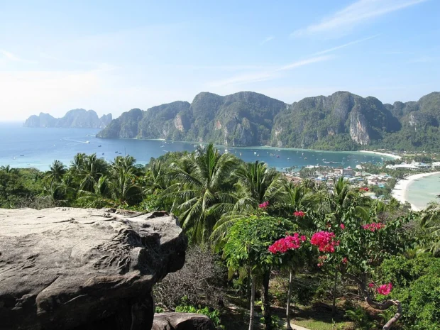 Phuket Island, Phuket, Thailand, Phi Phi Viewpoint Koh Phi Phi viewpoint (4464253498)