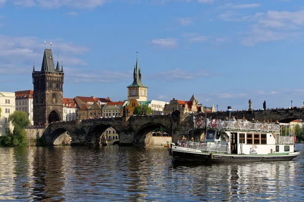 20190816 Most Karola w Pradze 1759 5435 DxO