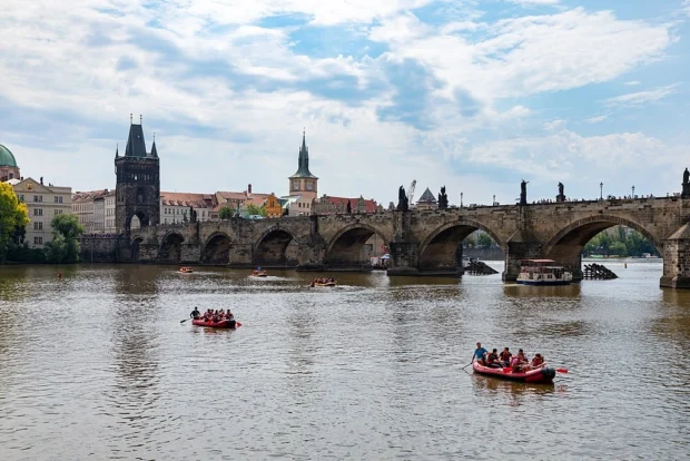 Walk Along Prague’s Charles Bridge: A Riverside Storybook