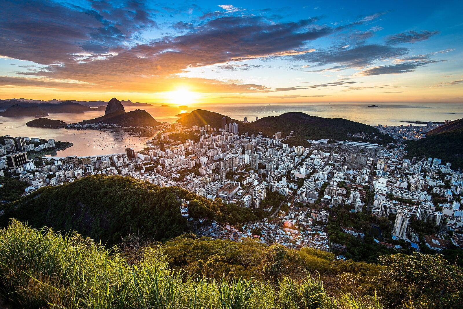 Experience the Iconic Sugarloaf Mountain in Rio de Janeiro