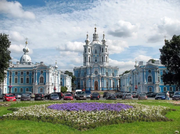 Saint Petersburg Smolny Cathedral IMG 5855 1280