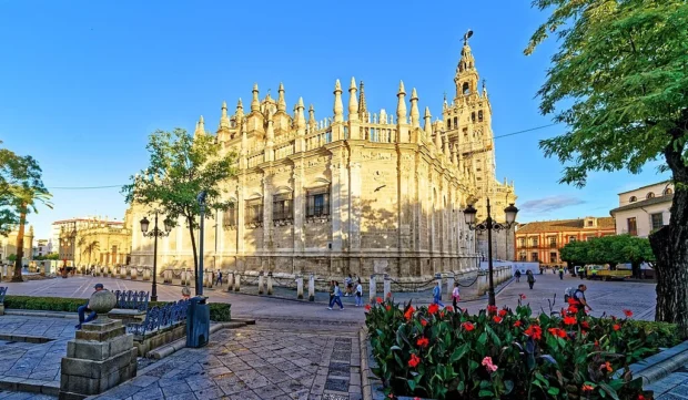 Seville, Spain, Seville Cathedral "Ein wahres Meisterwerk der gotischen Architektur". 04