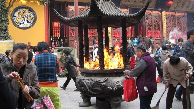 Shanghai Jade Buddha Temple courtyard