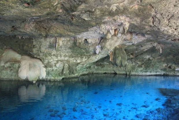 Tulum, Mexico, Dos Ojos Cenote Cenote Dos Ojos, México - panoramio