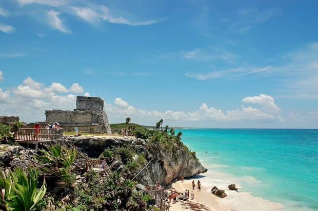 Tulum, Mexico, Tulum Beach Ruins 2006-07-28 castillo de tulum