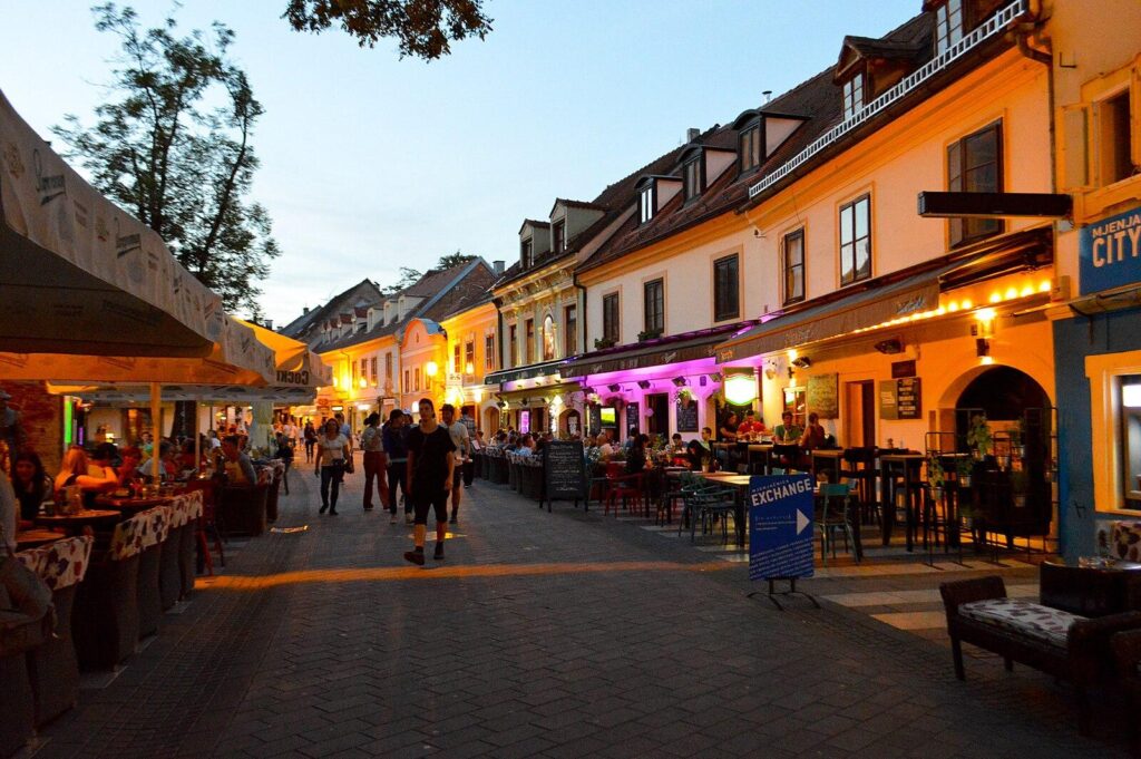 Restaurant Row